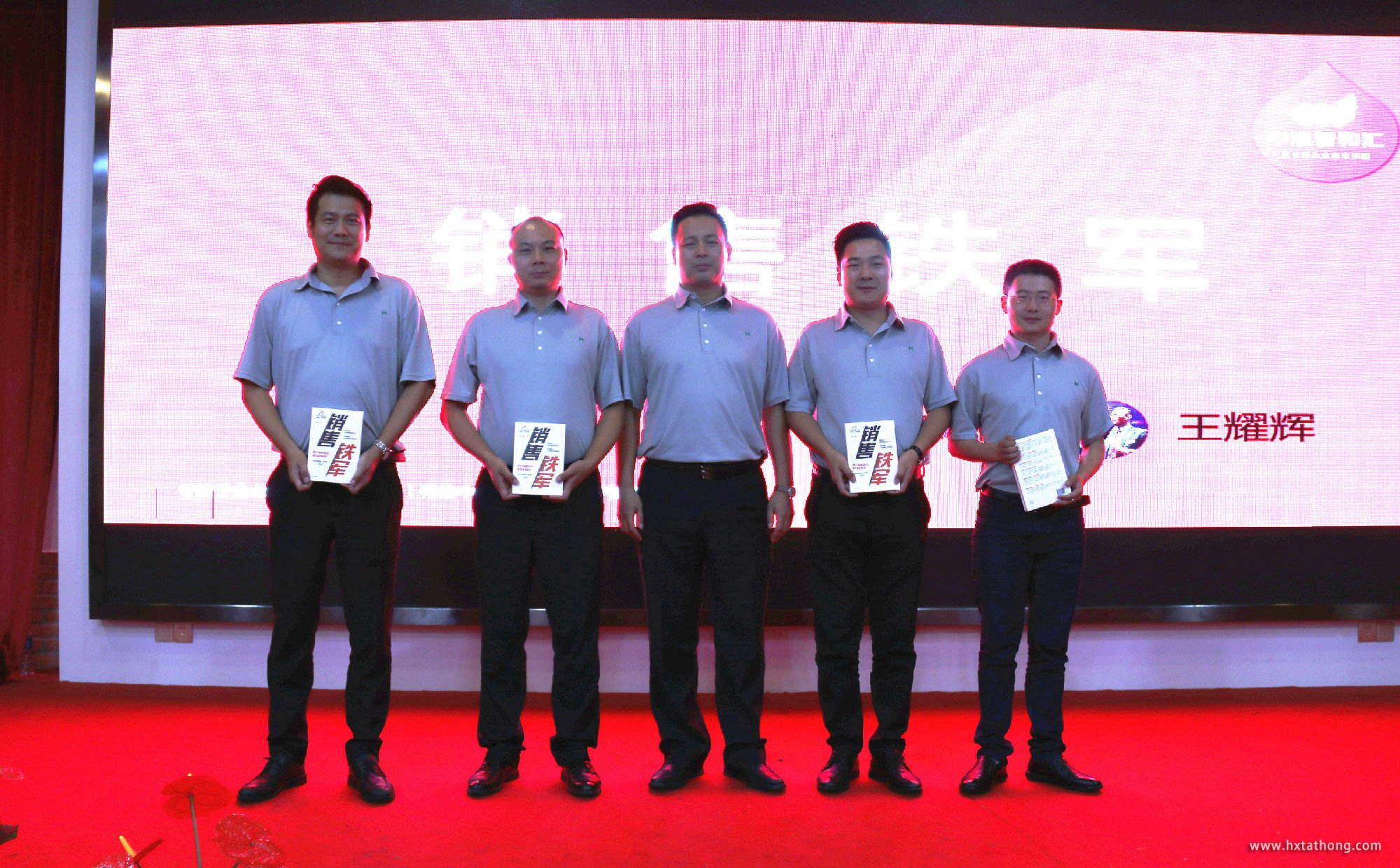 個人_副本_副本.jpg 個人_副本_副本.jpg